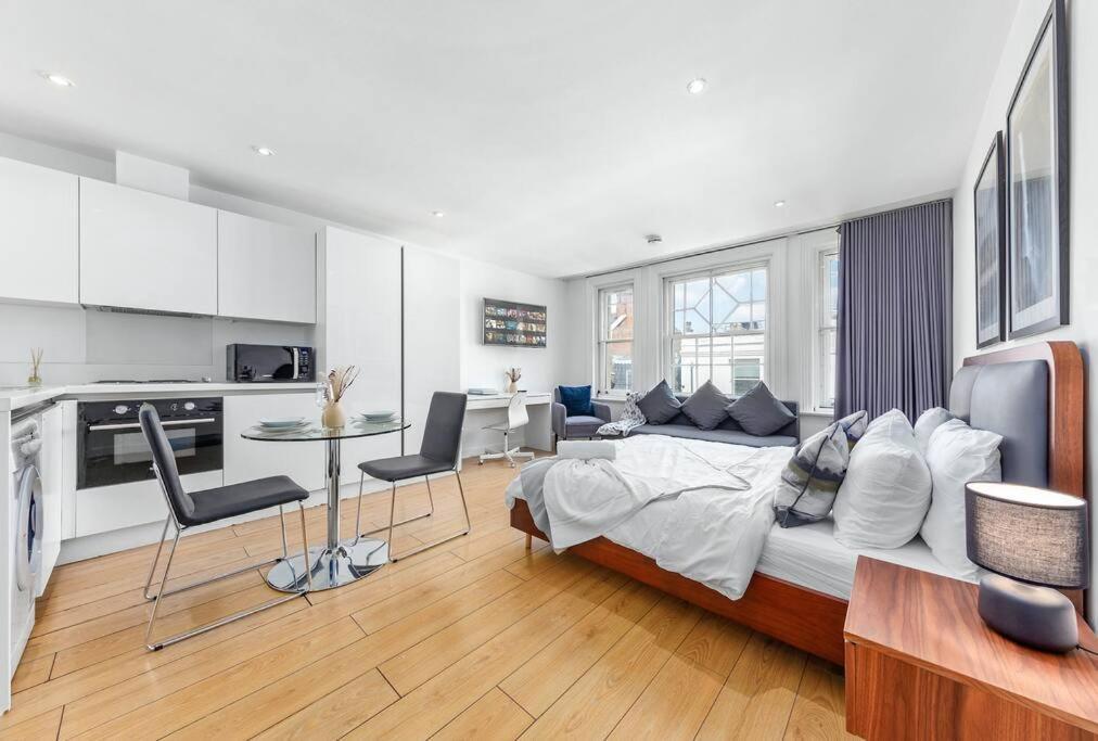 Piccadilly Haven, Flat In London Vr12 Appartement Buitenkant foto